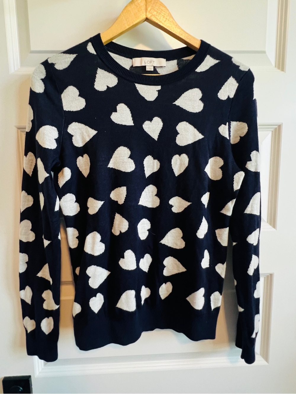 LOFT Hearts Crewneck Sweater Medium See Note